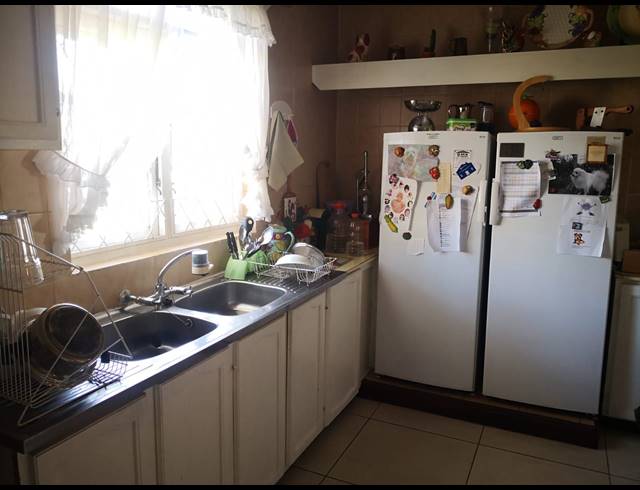 3 BEDROOM FREEHOLD FOR SALE IN SHERWOOD